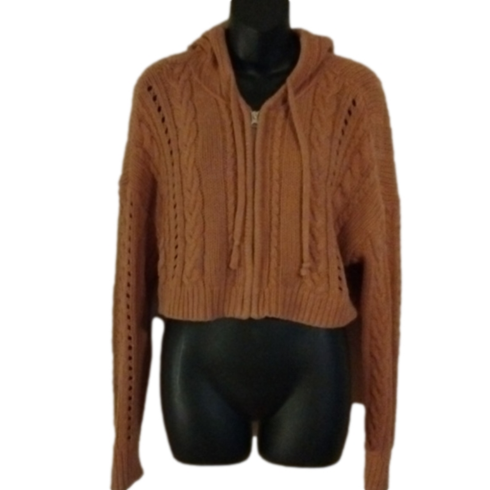 Aeropostale cropped , zip up ,hooded cableknit sweater. Size large.